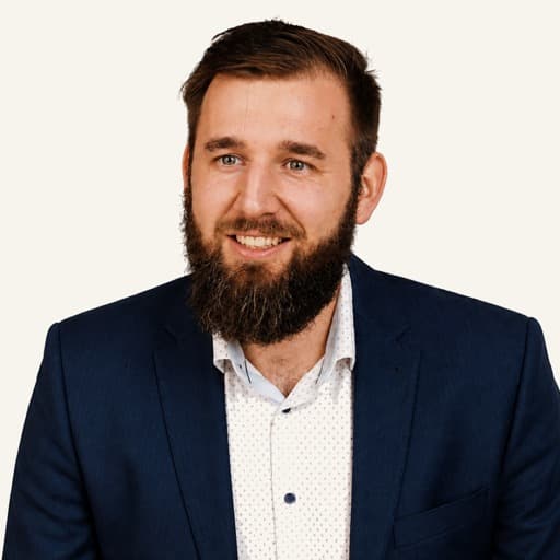 Lukáš Běhůnek, hypoteční poradce